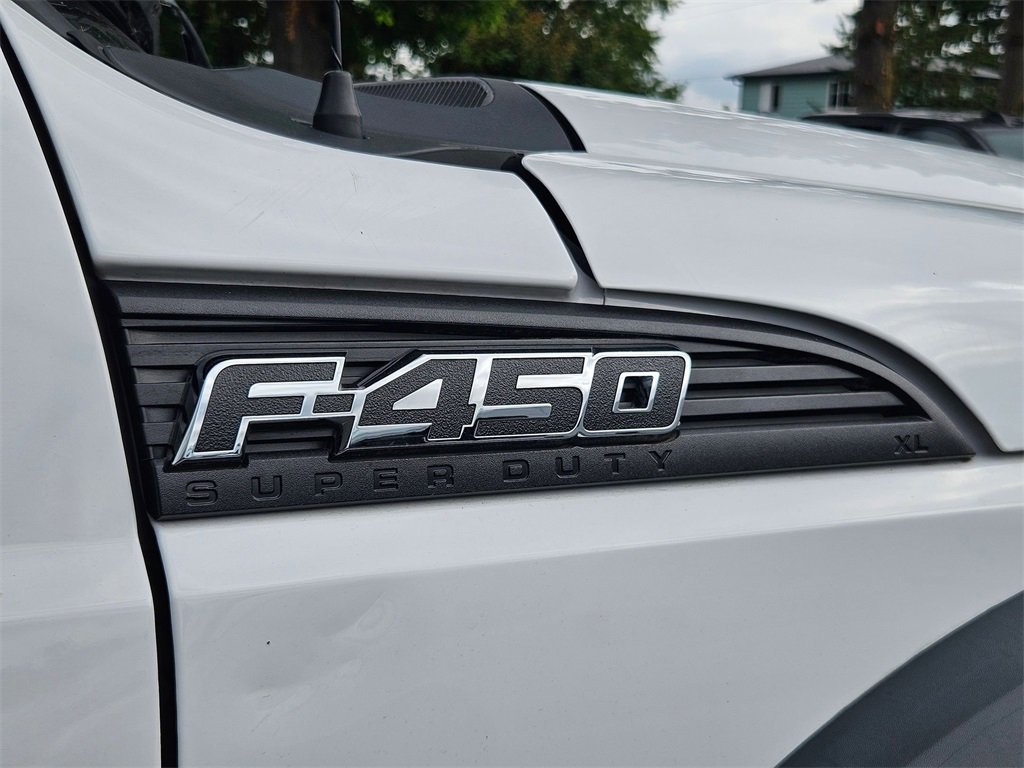 Used 2016 Ford F450 XL w/ Power Equipment Group image 28