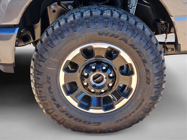New 2026 Ford F250 Platinum w/ Tremor Off-Road Package AWD/4WD image 10