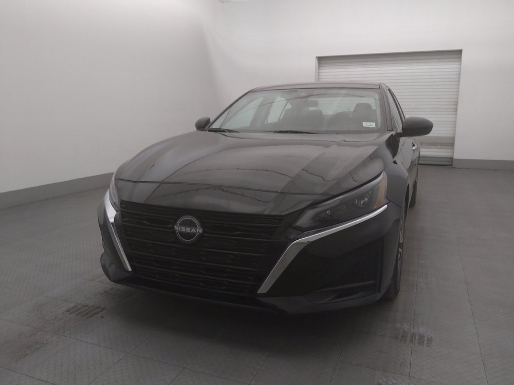 Used 2025 Nissan Altima 2.5 SV FWD image 15
