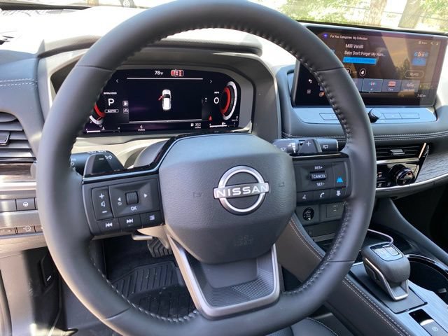 New 2026 Nissan Rogue Platinum AWD/4WD image 12
