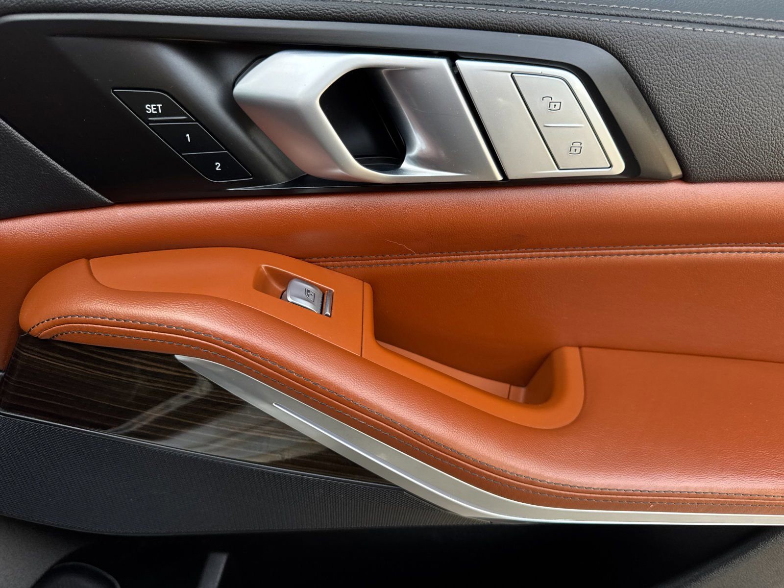 Used 2021 BMW X7 xDrive40i w/ M Sport Package image 21