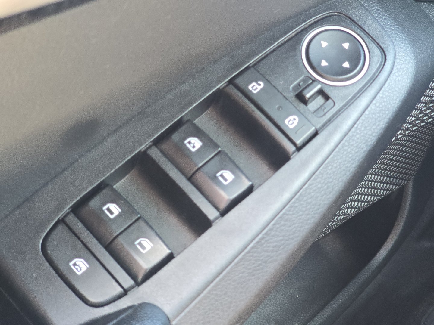 Used 2023 Kia Seltos EX AWD/4WD image 27