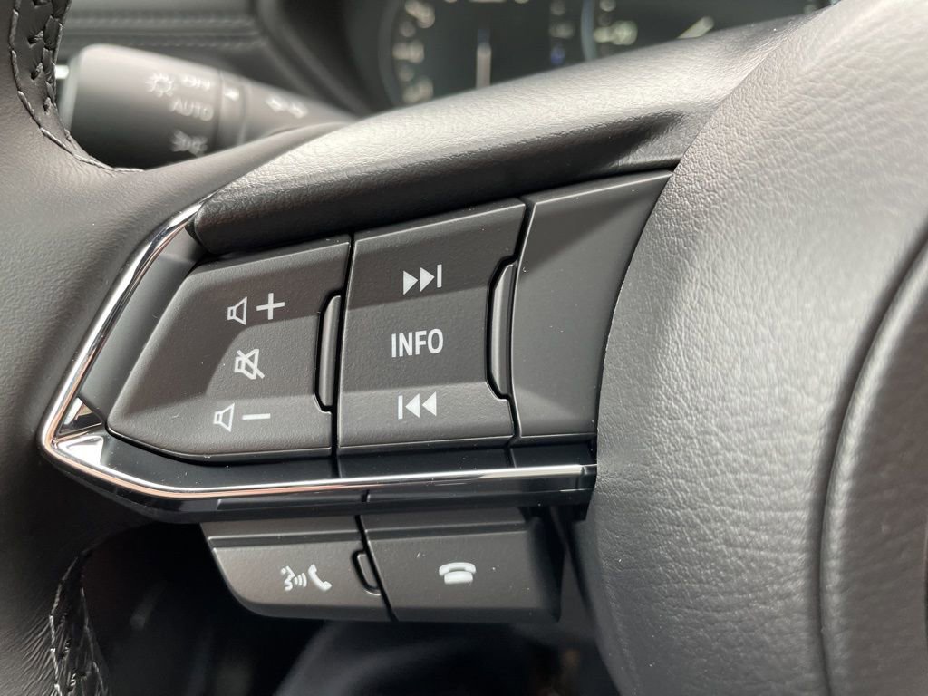 New 2025 MAZDA CX-5 Signature image 20