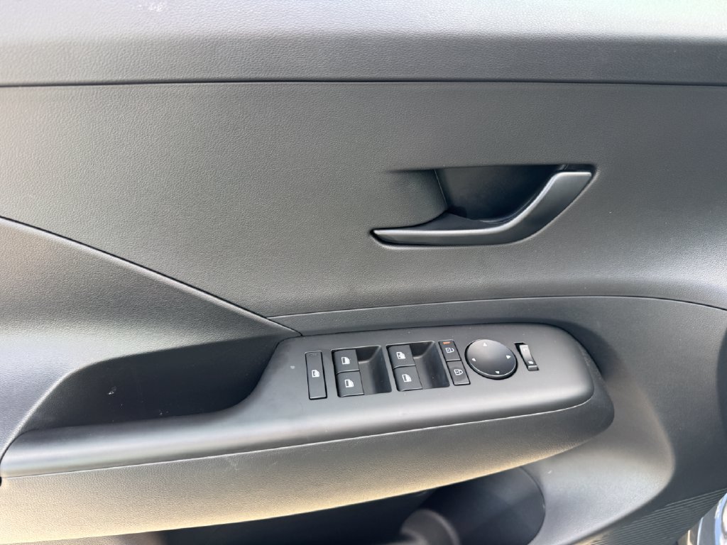 New 2025 Hyundai Kona SEL FWD image 19