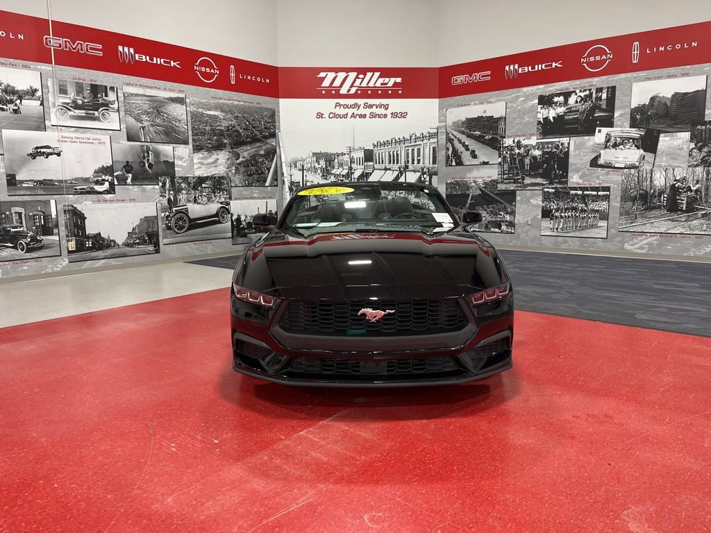 Used 2024 Ford Mustang Premium image 8