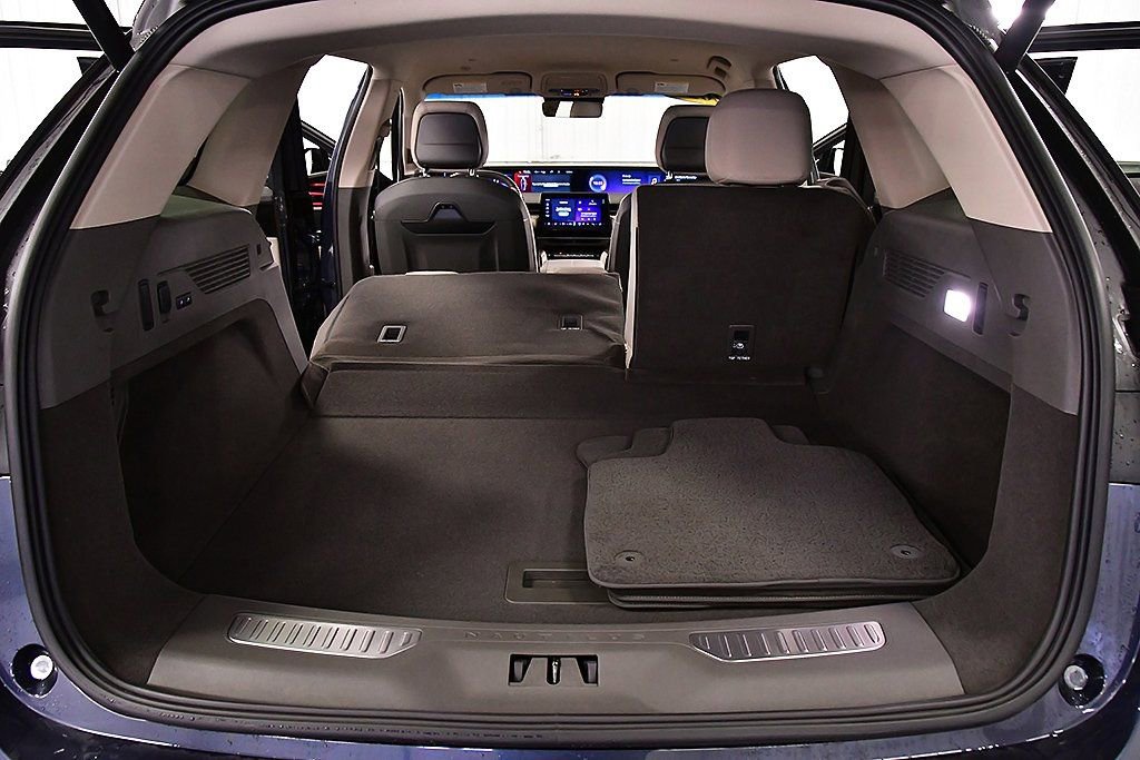 Used 2024 Lincoln Nautilus Reserve image 29