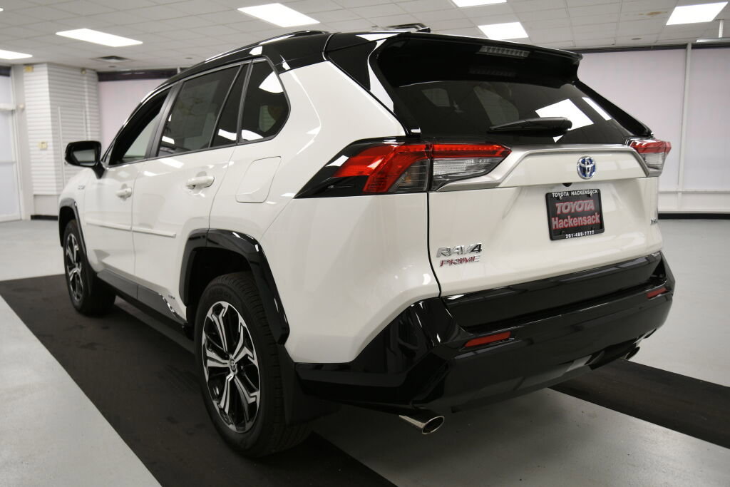 Used 2022 Toyota RAV4 XSE image 5