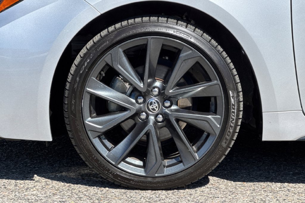 Certified 2025 Toyota Corolla SE w/ SE Premium Package FWD image 25