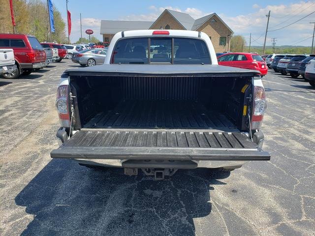 Used 2015 Toyota Tacoma 4x4 Double Cab w/ SR5 Package image 9