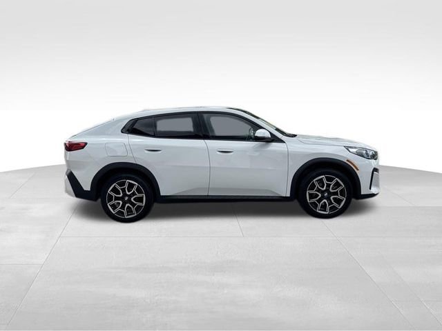 Certified 2025 BMW X2 xDrive28i w/ Technology Package AWD/4WD image 10