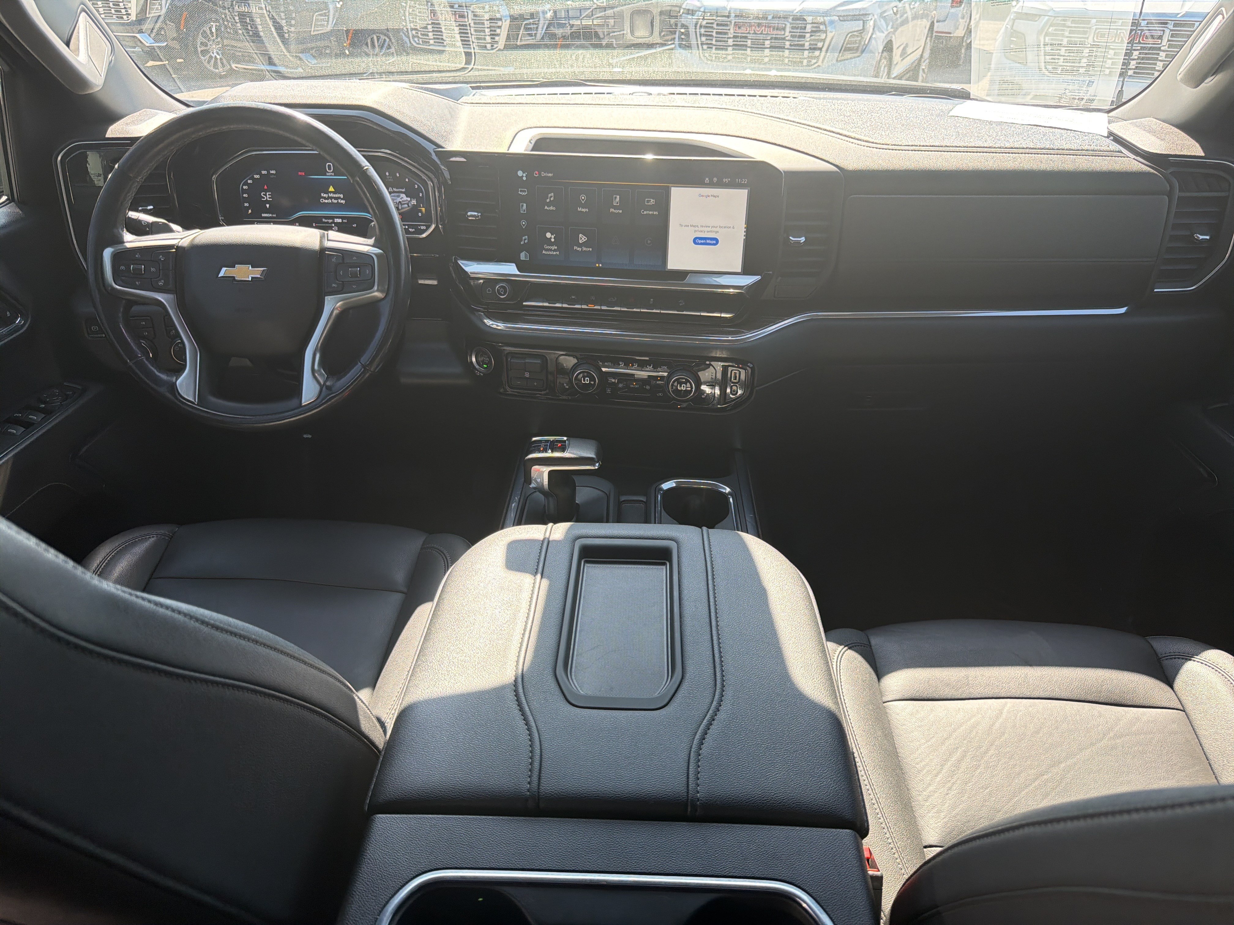 Used 2022 Chevrolet Silverado 1500 LT AWD/4WD image 22