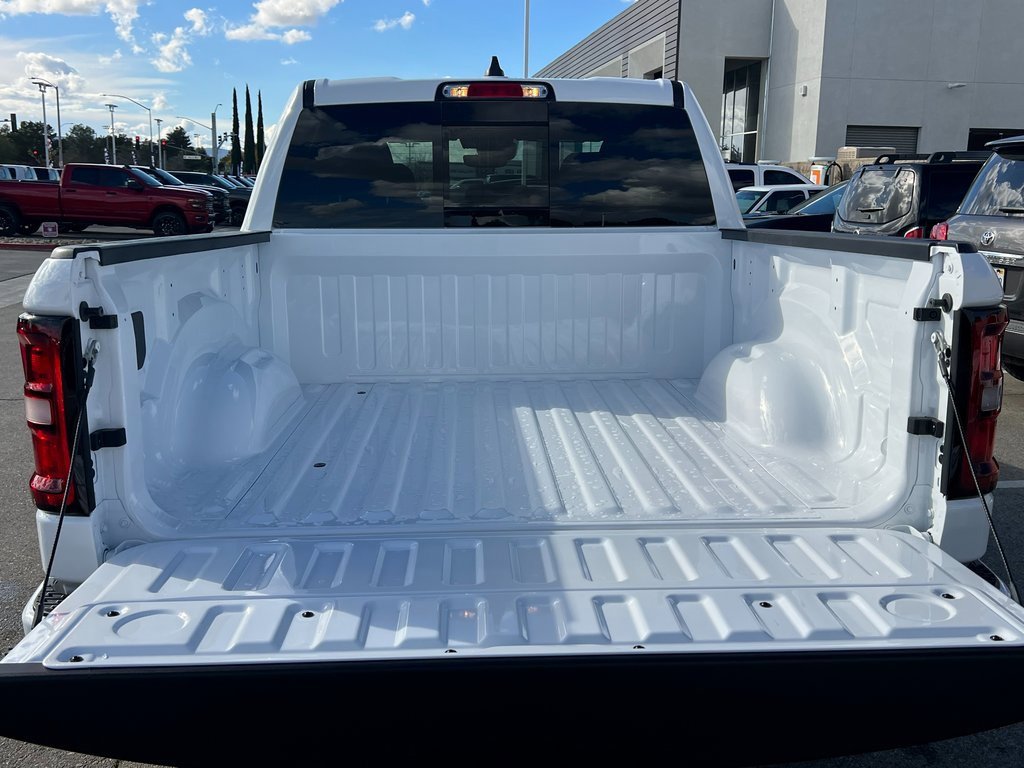 New 2026 RAM 1500 4x4 Crew Cab image 18