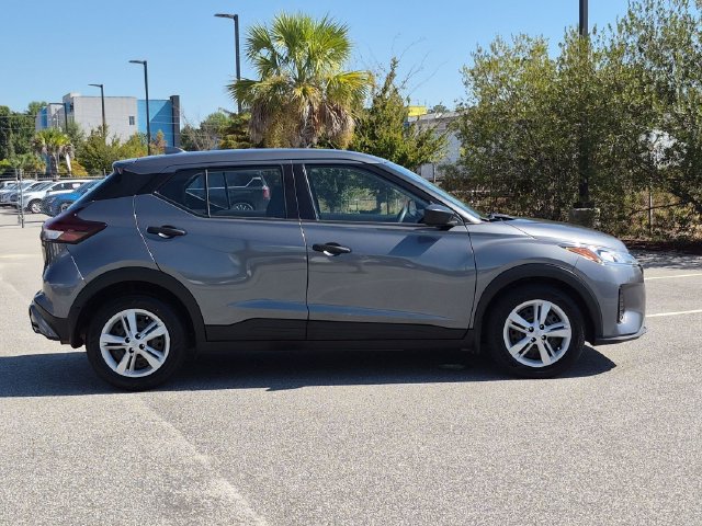 Certified 2021 Nissan Kicks S FWD image 2