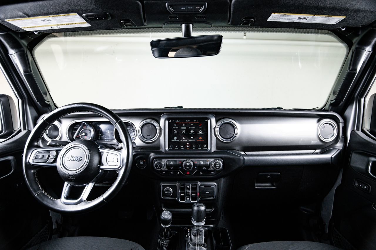 Used 2020 Jeep Wrangler Unlimited Sahara AWD/4WD image 23