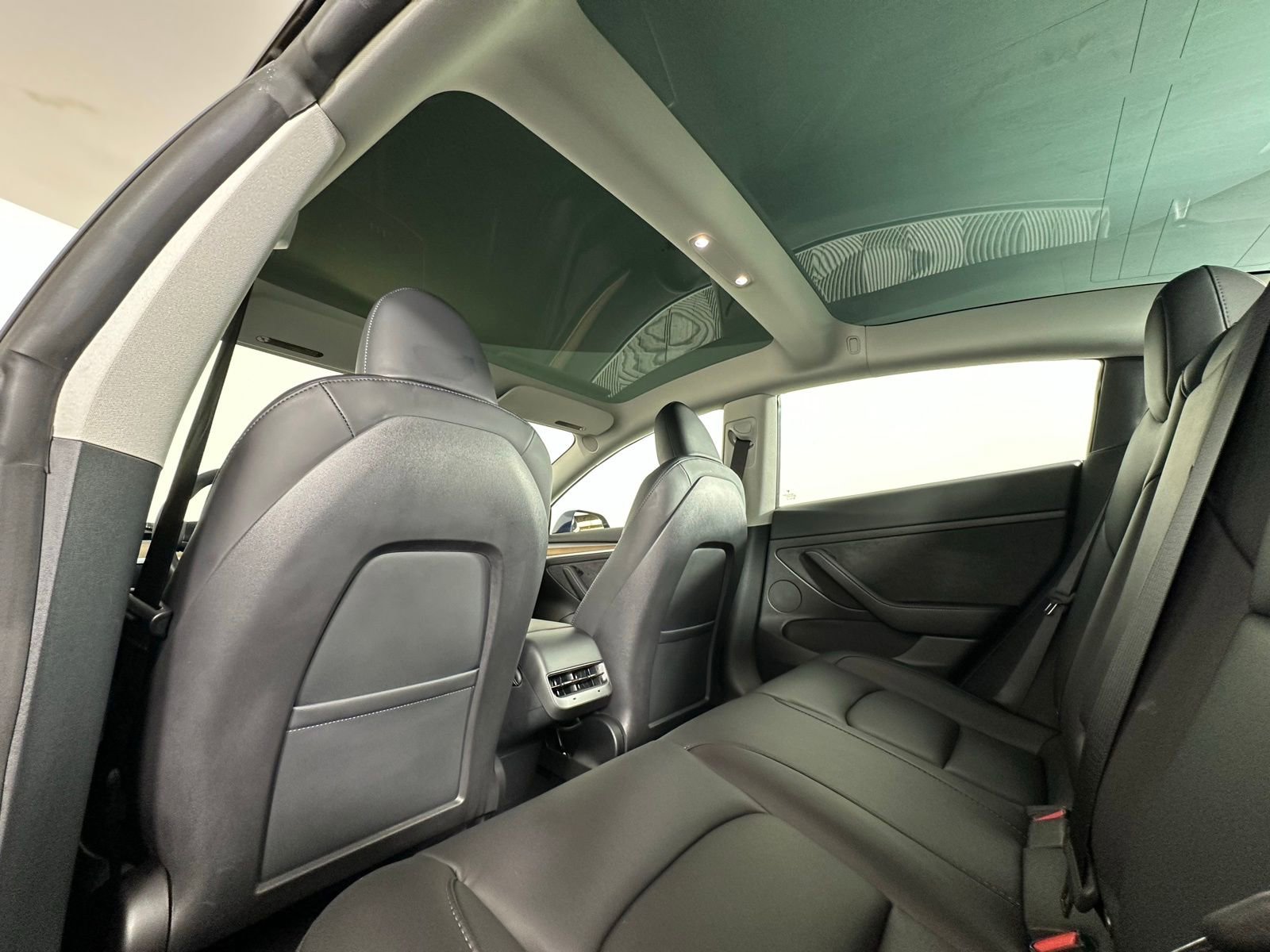 Used 2023 Tesla Model 3 Standard Range RWD image 6
