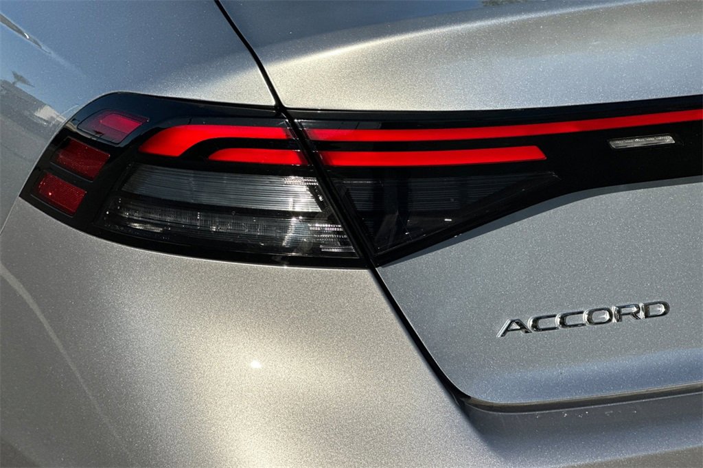 Certified 2025 Honda Accord LX image 30