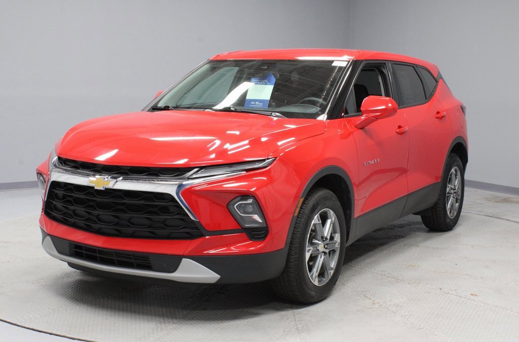 Used 2023 Chevrolet Blazer LT image 6