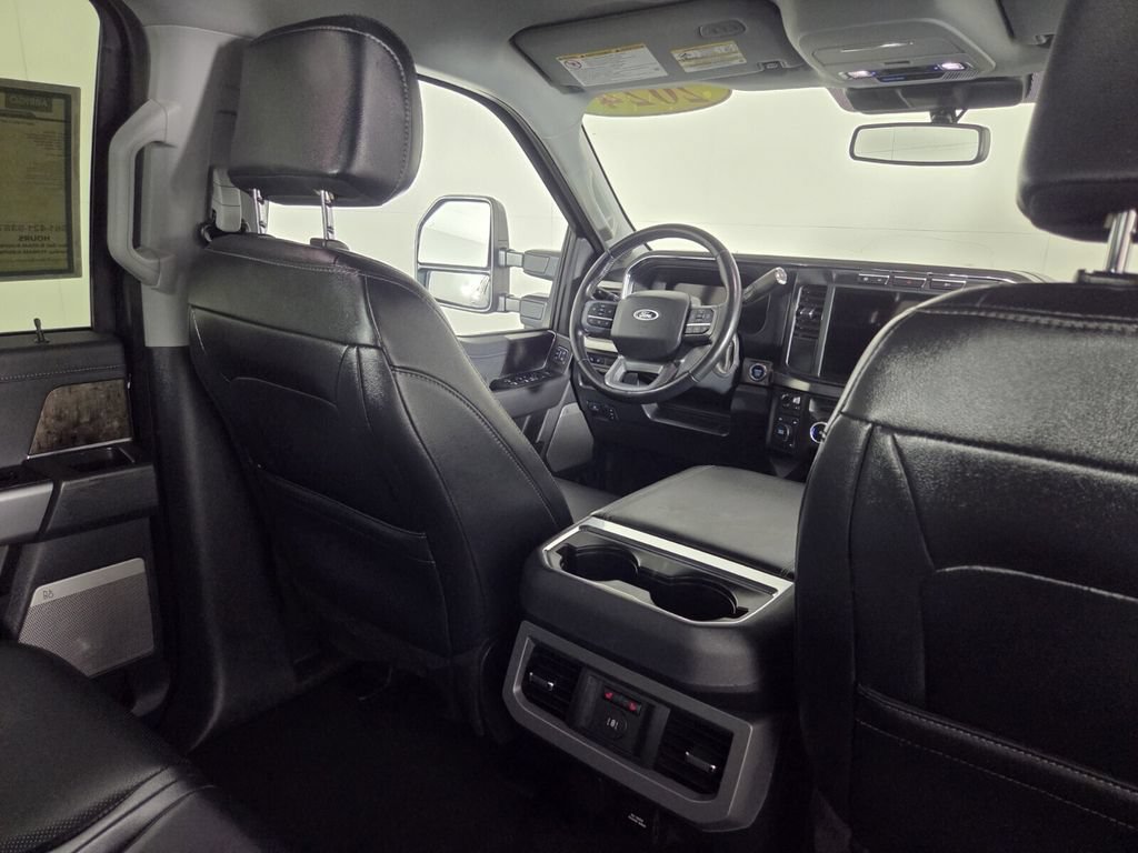 Used 2024 Ford F250 Lariat AWD/4WD image 29