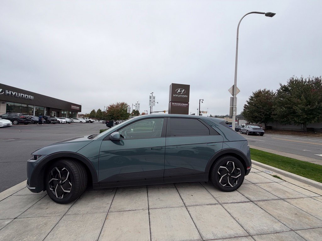 Certified 2024 Hyundai Ioniq 5 SE AWD/4WD image 4