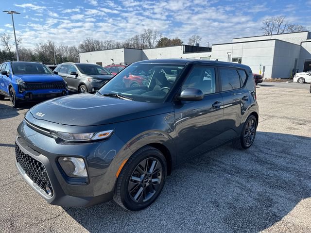 Certified 2022 Kia Soul EX image 3