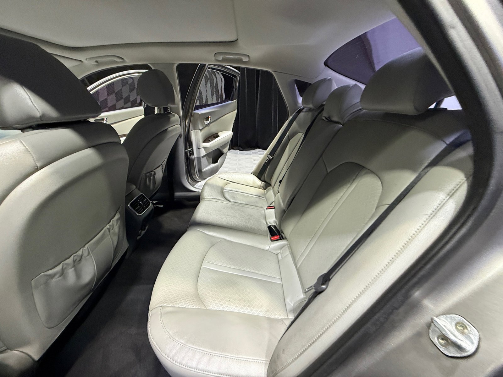 Used 2016 Kia Optima EX w/ Premium Package image 17