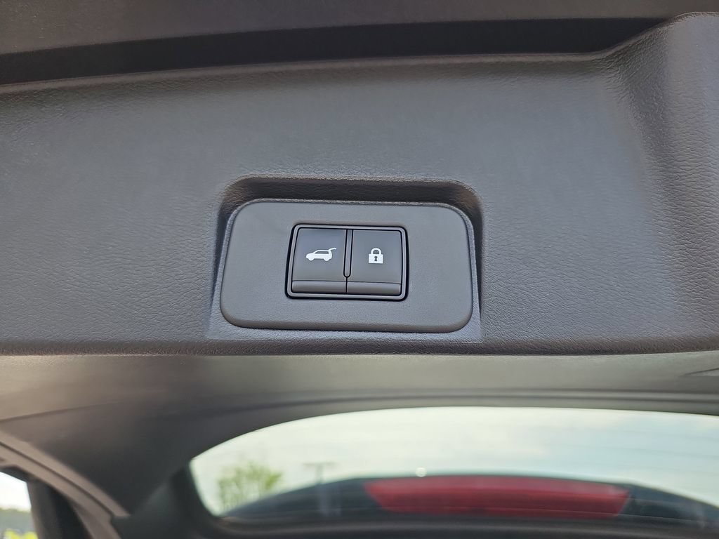 Used 2026 Nissan Rogue Dark Armor AWD/4WD image 18