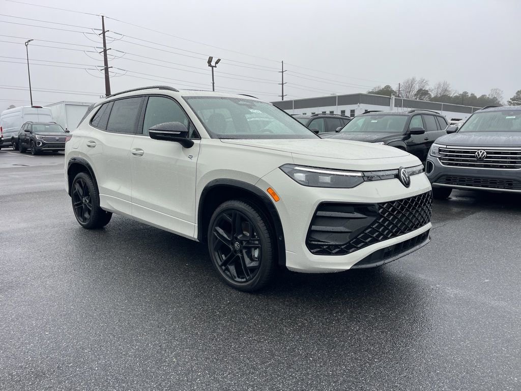 New 2026 Volkswagen Tiguan SE R-Line AWD/4WD image 4