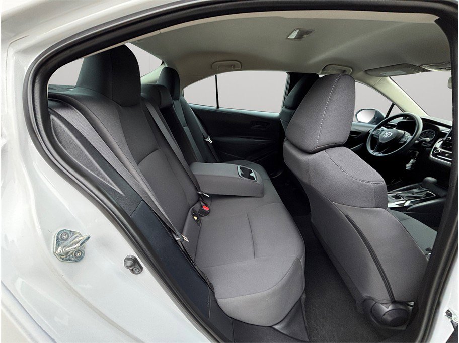 Used 2022 Toyota Corolla LE image 30