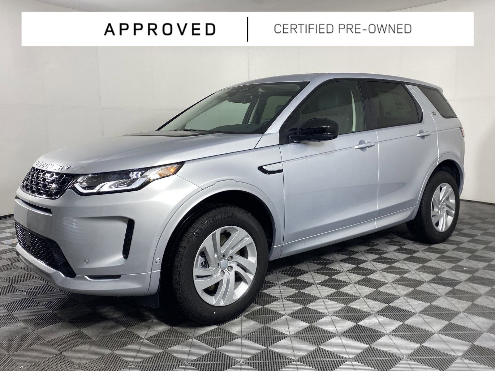 Used 2025 Land Rover Discovery Sport S image 1