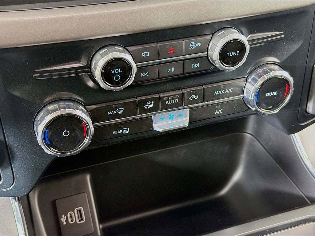 Used 2025 Ford F150 XLT w/ Equipment Group 301A Standard image 32