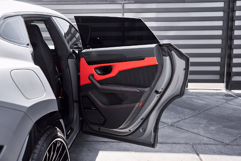 Used 2025 Lamborghini Urus S AWD/4WD image 24