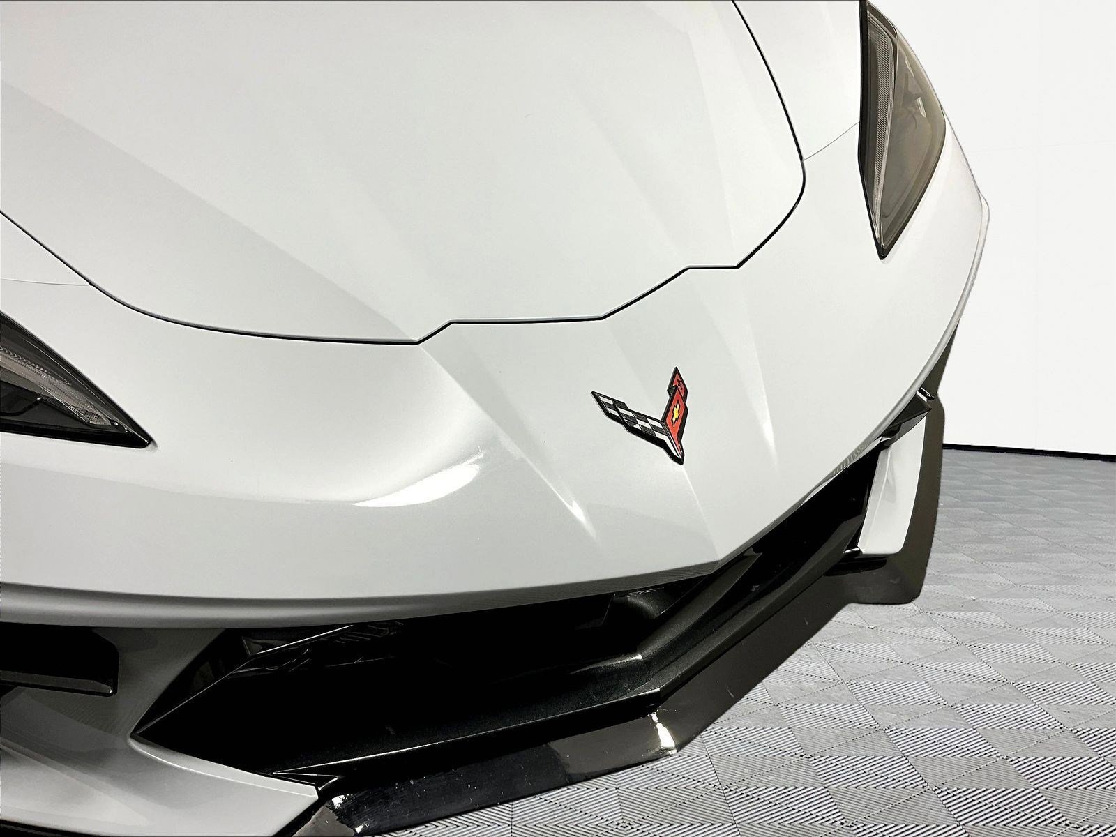 Used 2021 Chevrolet Corvette Stingray Preferred Cpe w/ Engine Appearance Package RWD image 28