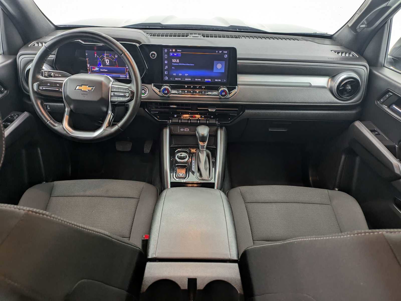 Used 2023 Chevrolet Colorado LT w/ LT Convenience Package AWD/4WD image 18