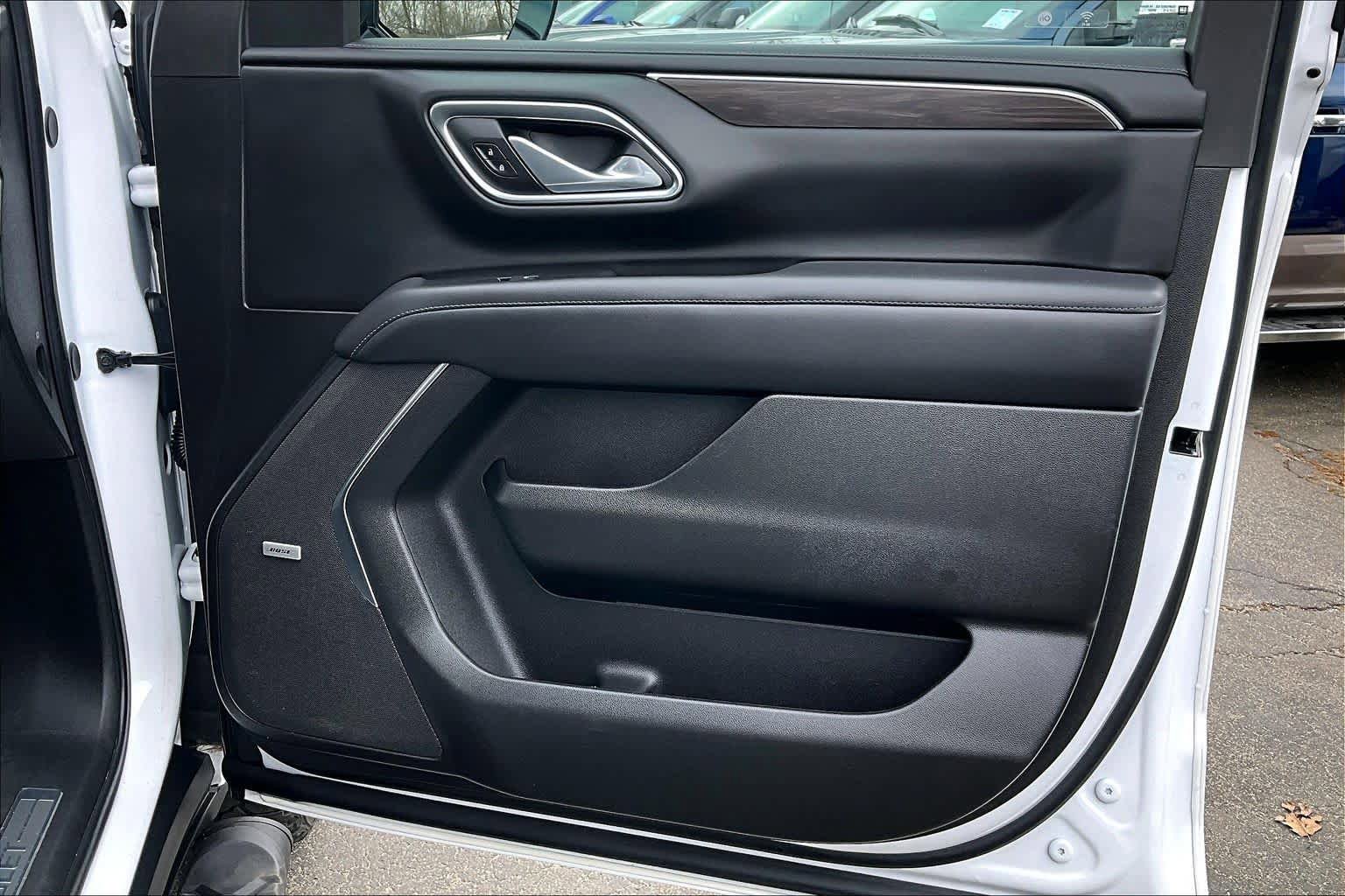 Used 2023 Chevrolet Suburban Z71 w/ Luxury Package image 22