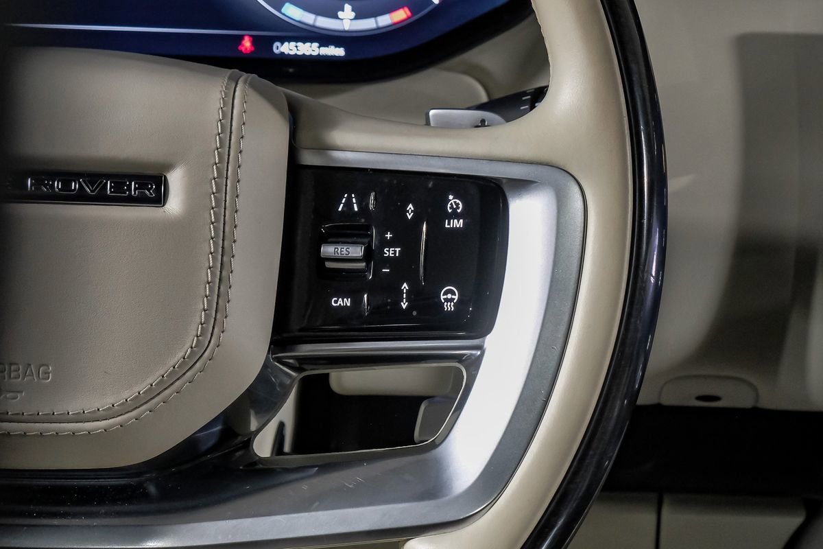 Used 2023 Land Rover Range Rover SE image 18