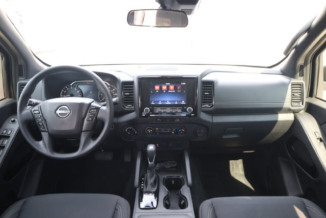 Certified 2023 Nissan Frontier SV w/ Midnight Edition Package AWD/4WD image 16