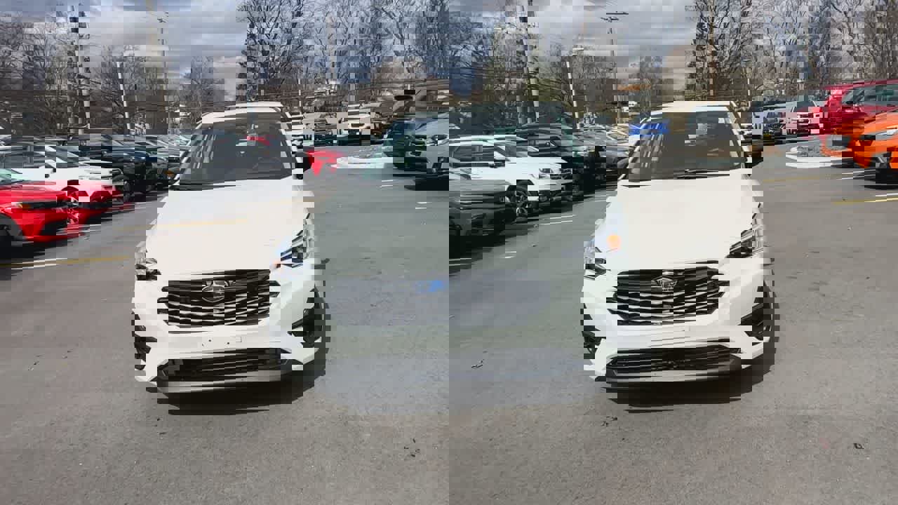 Certified 2024 Subaru Impreza 2.0i image 3