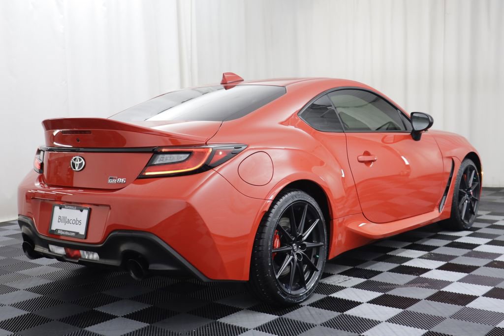 Used 2025 Toyota GR86 Premium w/ Performance Package RWD image 17