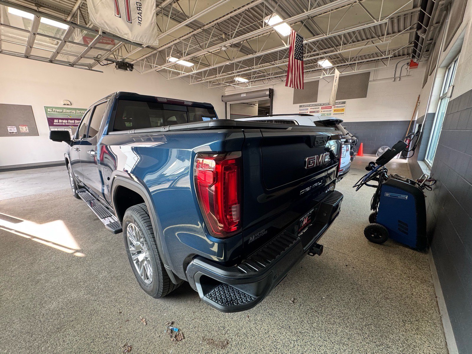 Used 2019 GMC Sierra 1500 Denali AWD/4WD image 7