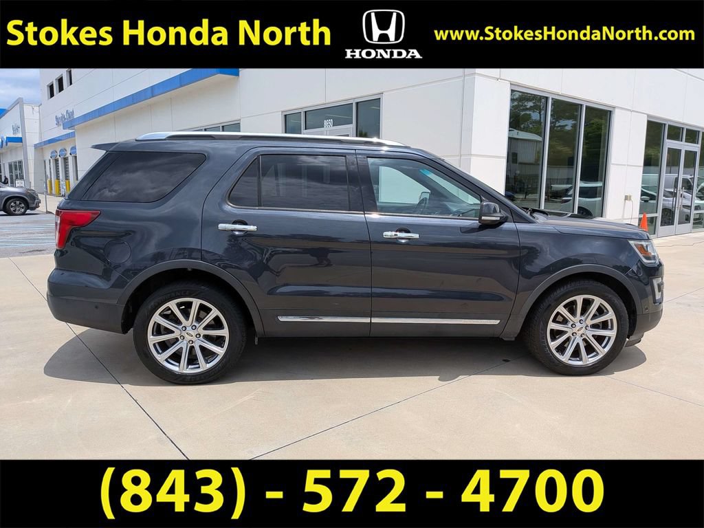 Used 2017 Ford Explorer Limited w/ Equipment Group 301A FWD image 9