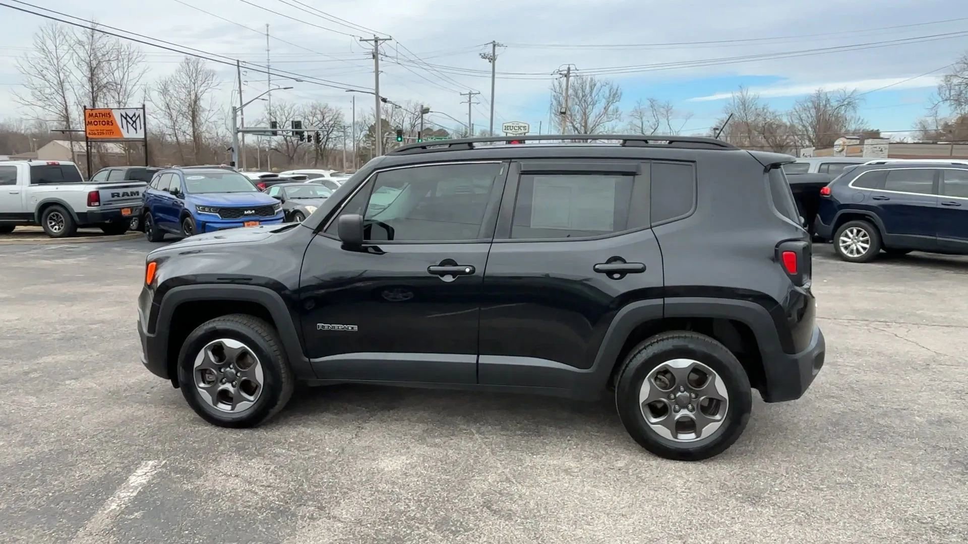 Used 2017 Jeep Renegade Sport w/ Power & Air Group image 5