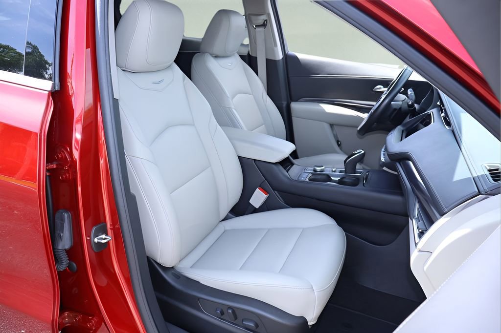 Used 2022 Cadillac XT4 Luxury image 17