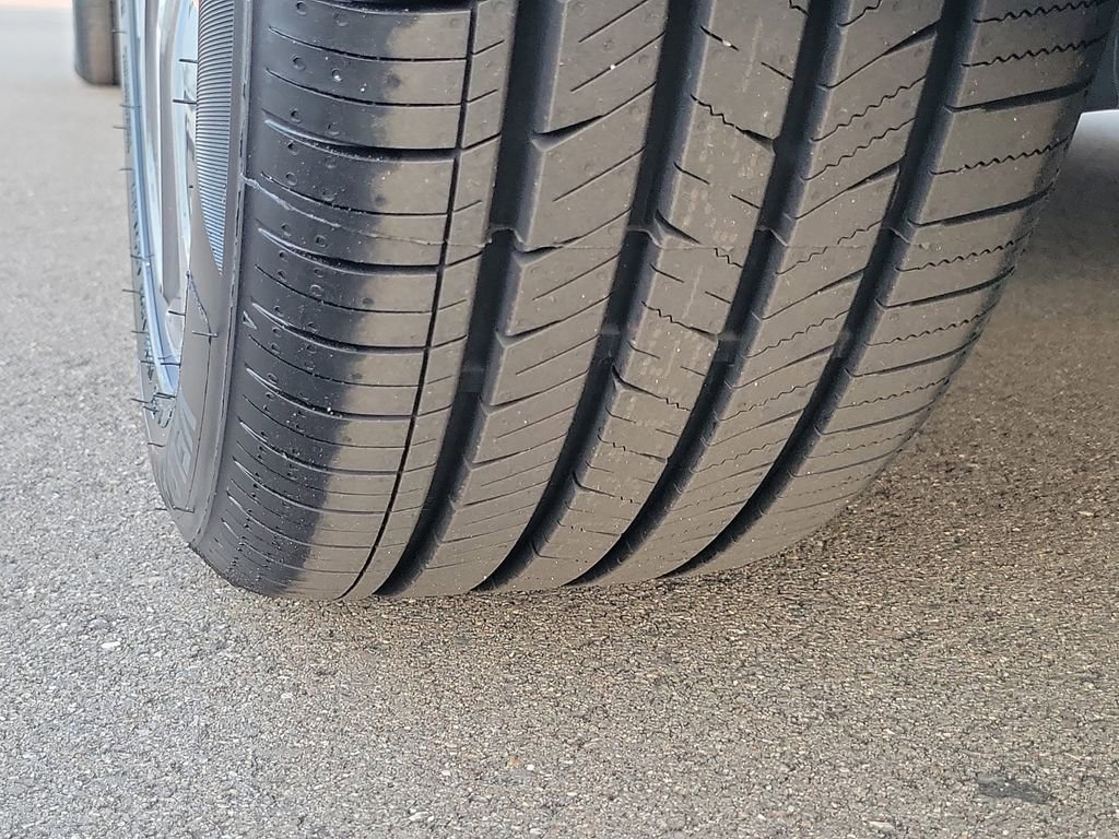 Used 2021 Honda Insight Touring image 29