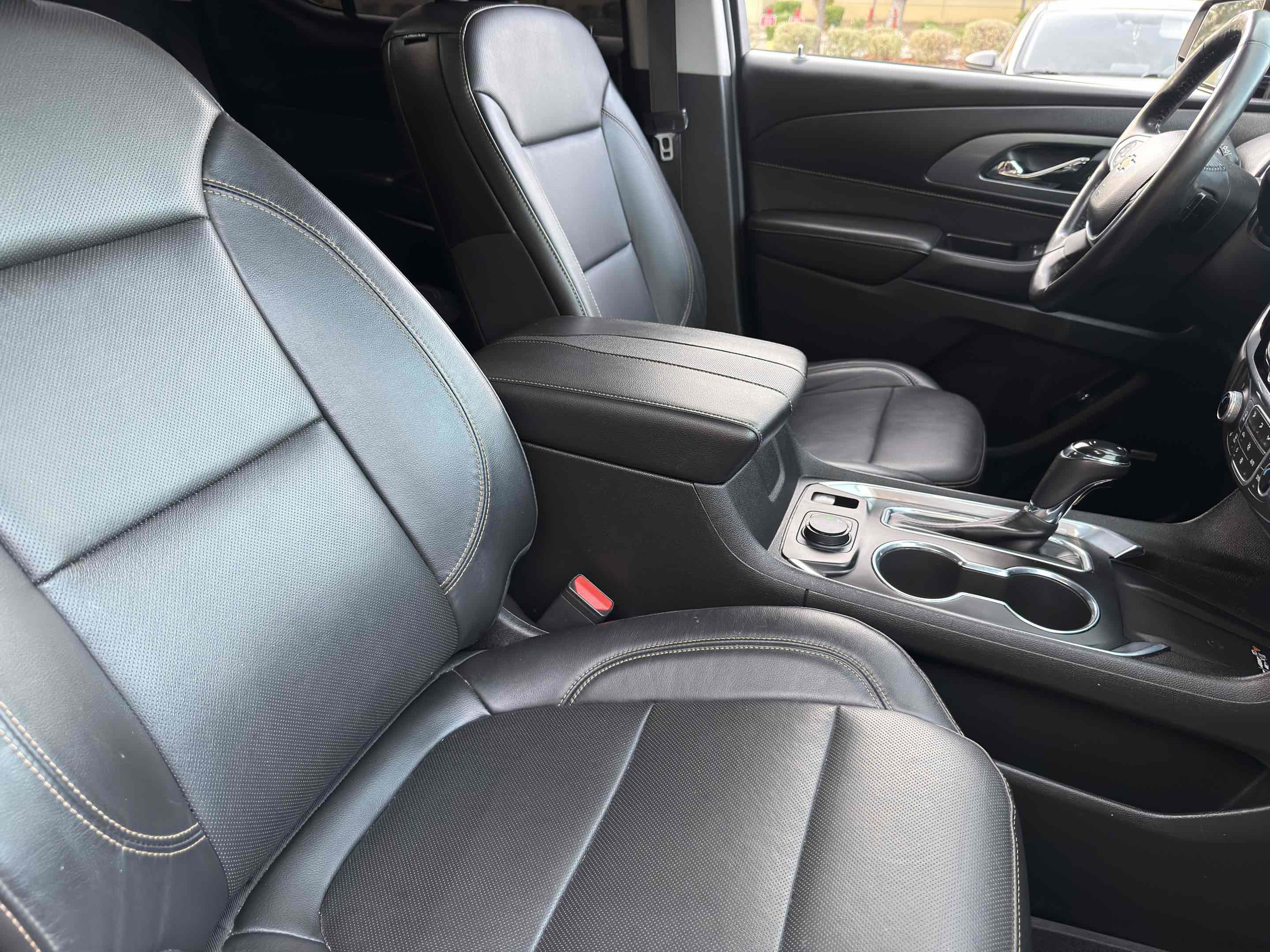 Used 2018 Chevrolet Traverse Premier w/ LPO, Black Accent Package image 49