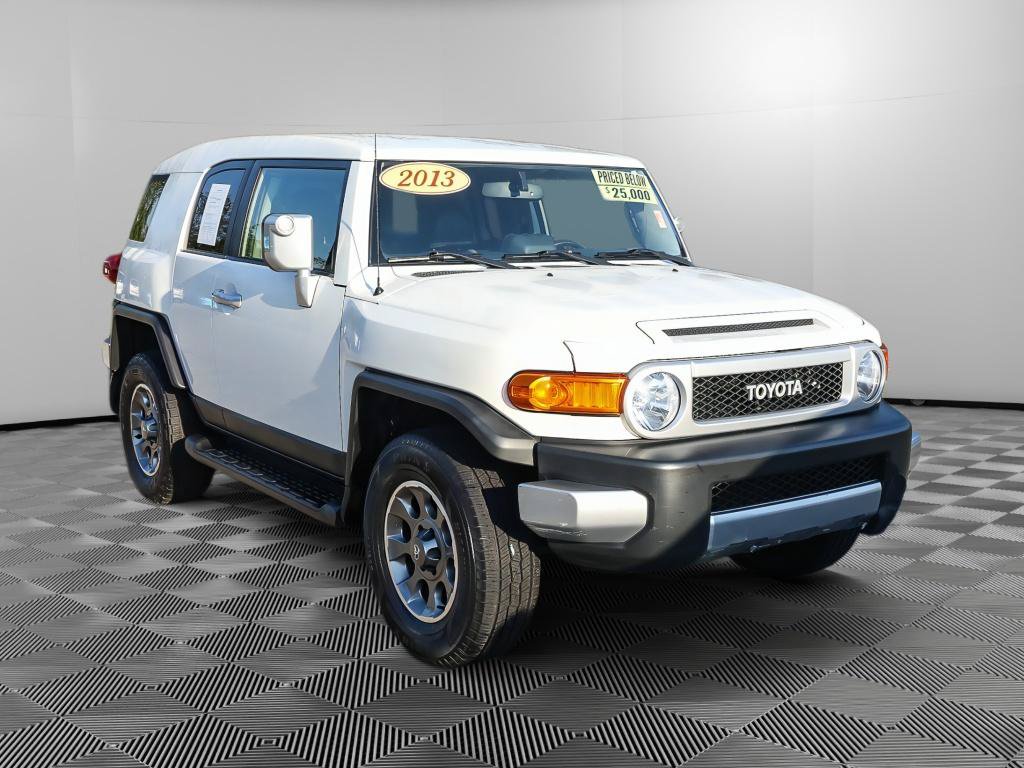 Used 2013 Toyota FJ Cruiser 4WD w/ Upgrade Pkg image 1
