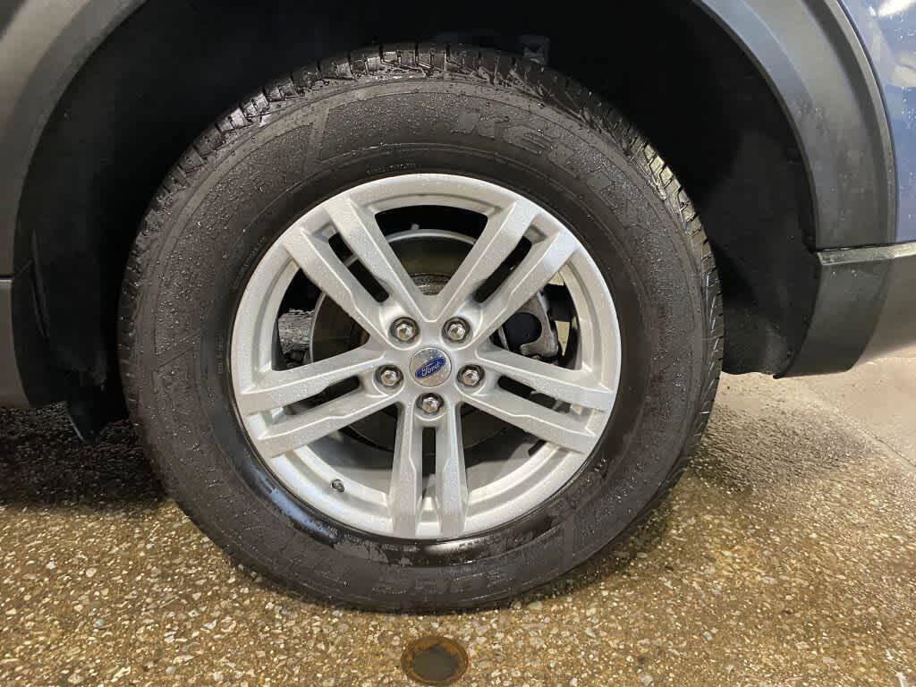 Used 2021 Ford Explorer XLT AWD/4WD image 30