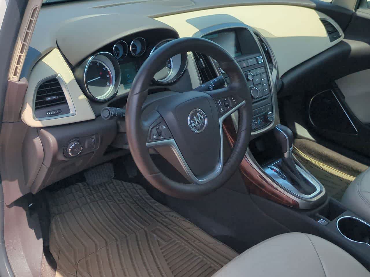 Used 2013 Buick Verano Leather FWD image 2