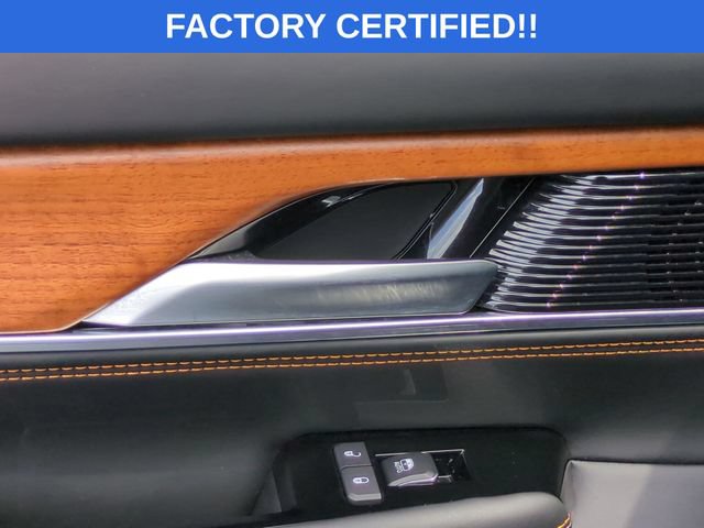 Certified 2024 Jeep Grand Wagoneer Series III AWD/4WD image 30