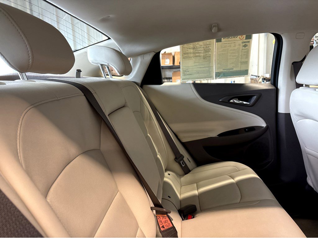 Used 2024 Chevrolet Malibu LT FWD image 14