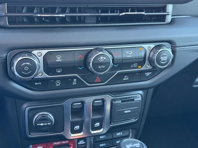 New 2025 Jeep Wrangler Rubicon AWD/4WD image 24